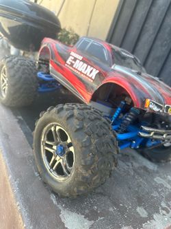 traxxas brushless emaxx