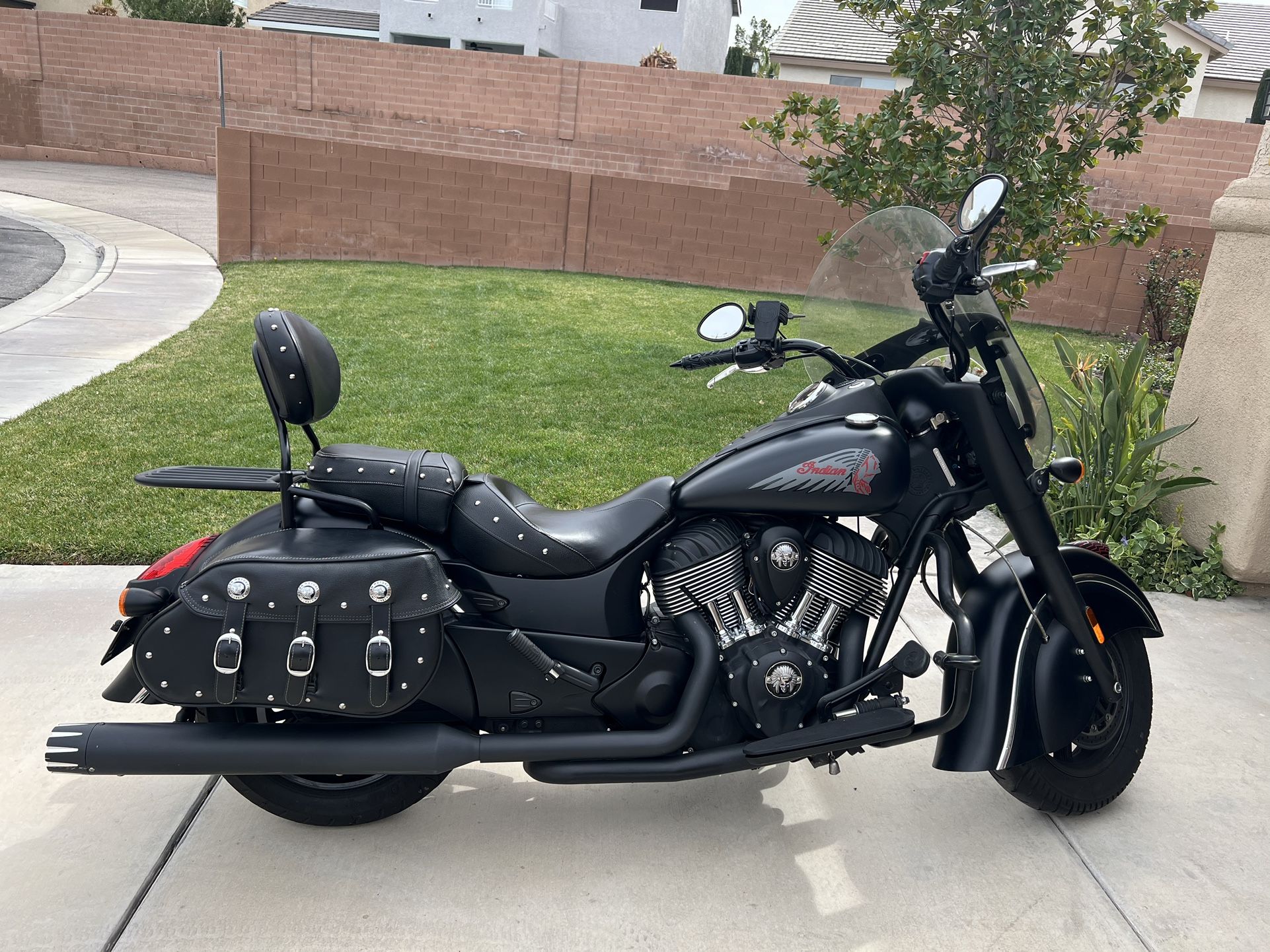 2017 Indian Chieftan Darkhorse