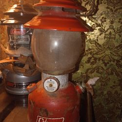 Vintage Coleman lantern 1970