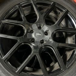 Black 20 Inch Wheels  And Tires 