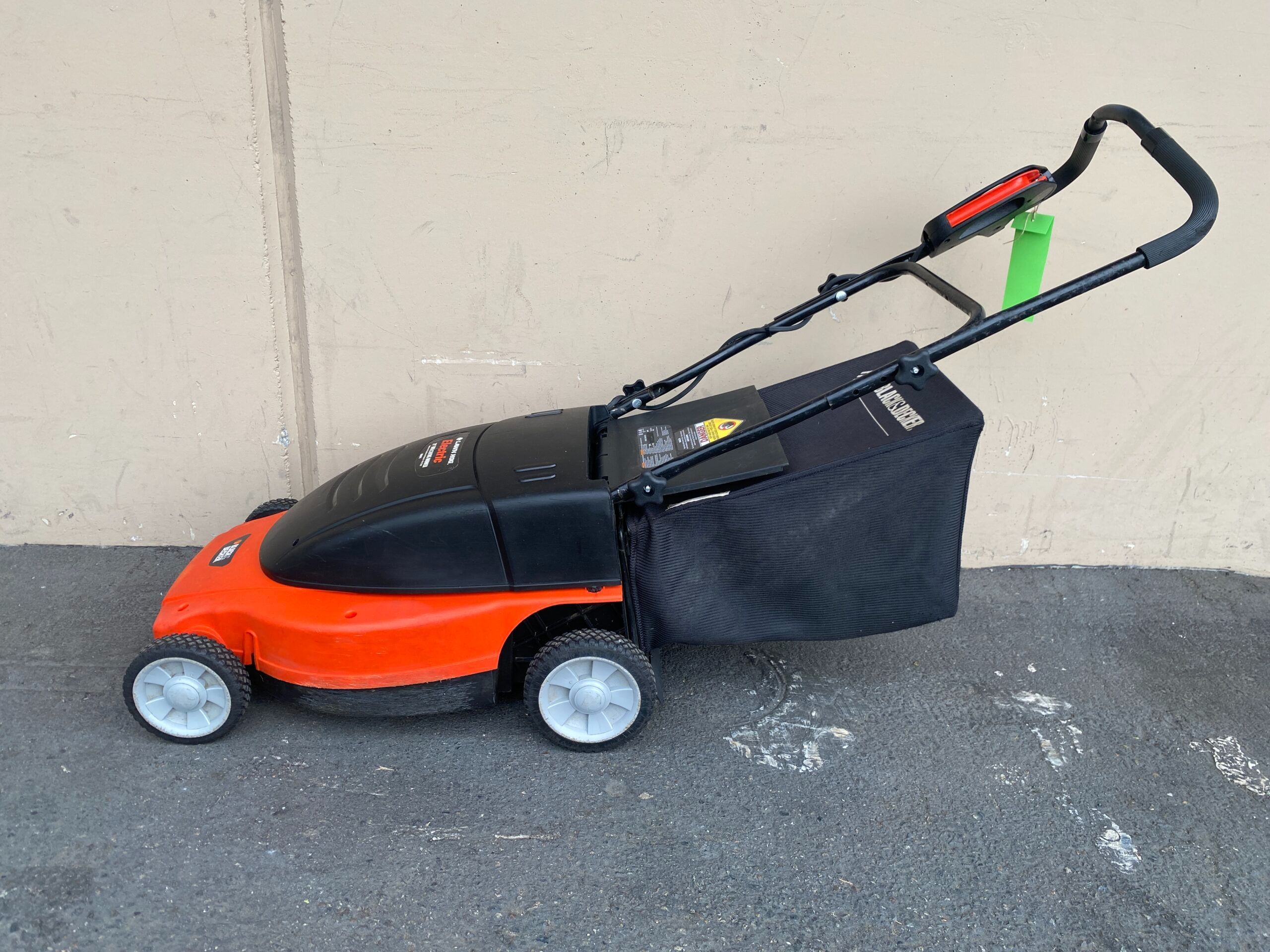 BLACK & DECKER Corded Electric Push Mower