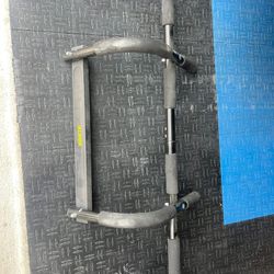 Pull Up Bar