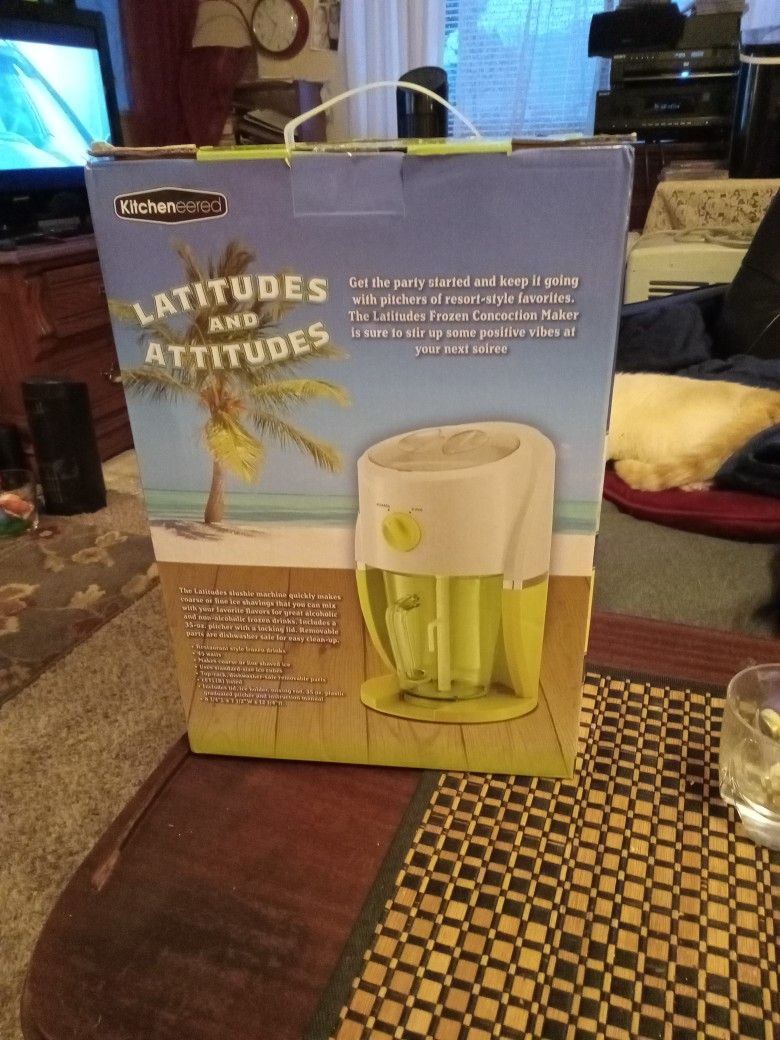 Kitchenettes Quickly Makes Coarse O R Fine Ice Chips
