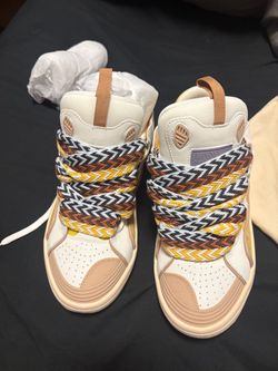 Fashion shoes