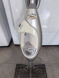 Shark Steamer/ Cleaner