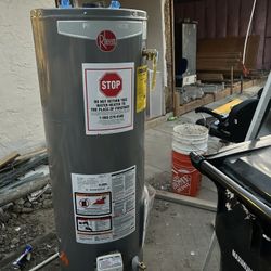 40 Gal Gas Water Heater 