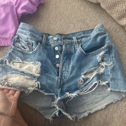 Levi Shorts 