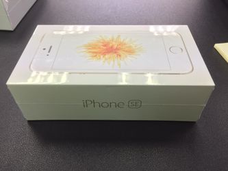 iPhone SE Cricket Wireless