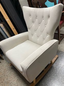 Soft Rocking Chair / baby nursery Mecedora suave / para habitación de bebé