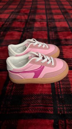 Girl’s 6t shoes