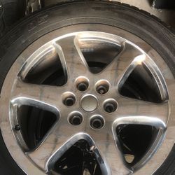 Ford F-150 wheels and tires