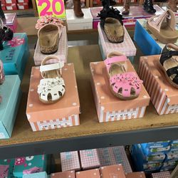 Beautiful Kids Shoes $10