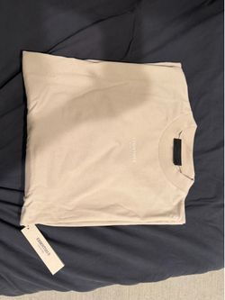 Fear of God Essentials Long Sleeve Tee Silver Cloud Large (fits 2XL) NWT