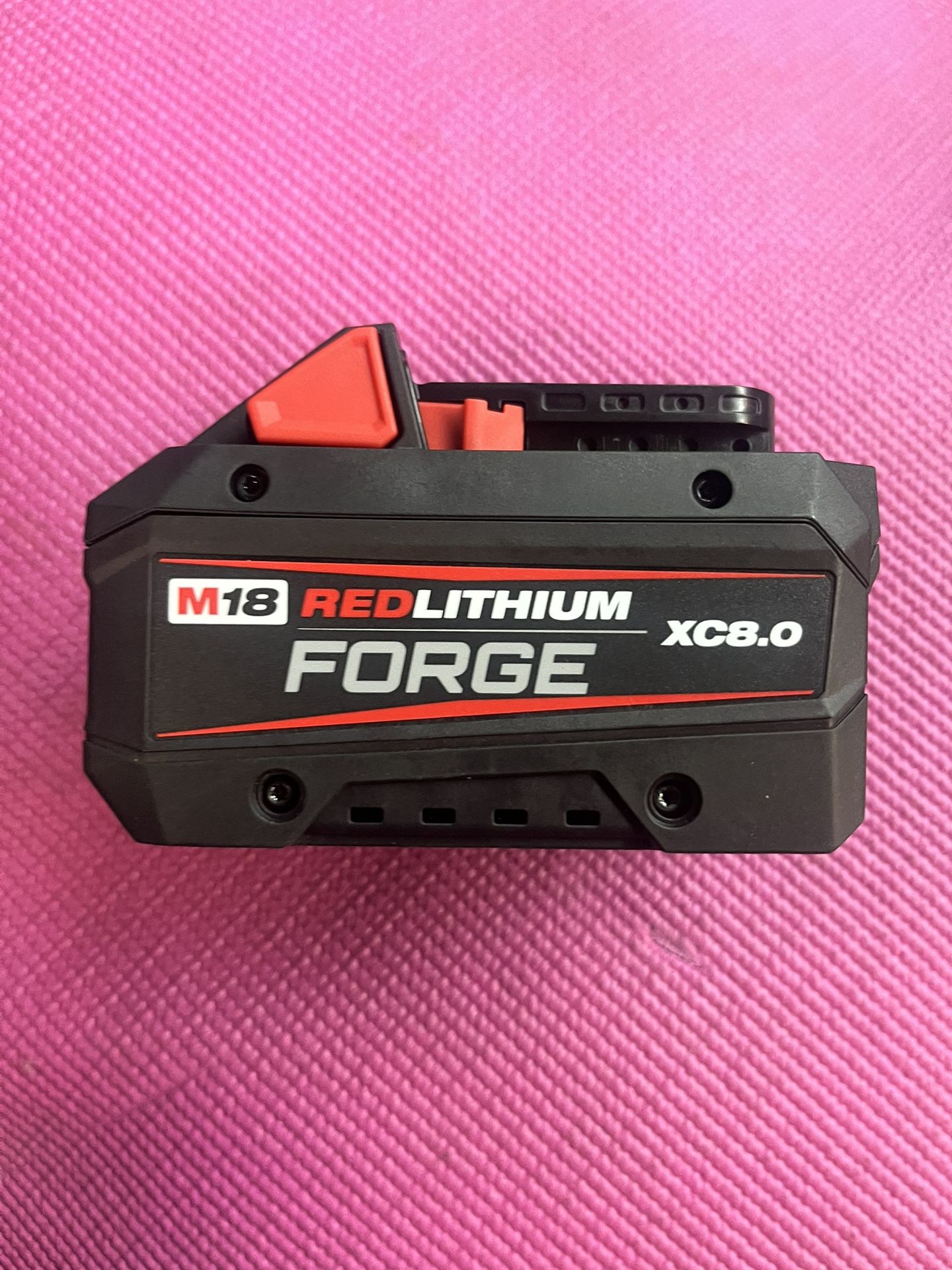 Milwaukee M18 18V Lithium-Ion REDLITHIUM FORGE XC 8.0 Ah Battery Pack Keywords : Marco tools, Mac tools, SnapOn tools snap on lifetime warranty,