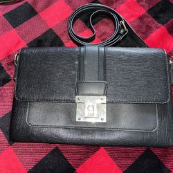 Black/Pink purse Apt. 9 