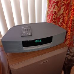 Bose Wave Radio / CD AWRCC1 w/remote