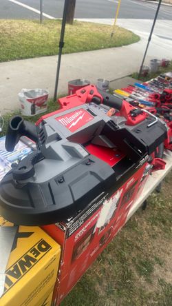 New Milwaukee fuel M18 BAND SAW- deep cut- tool only and only pick up