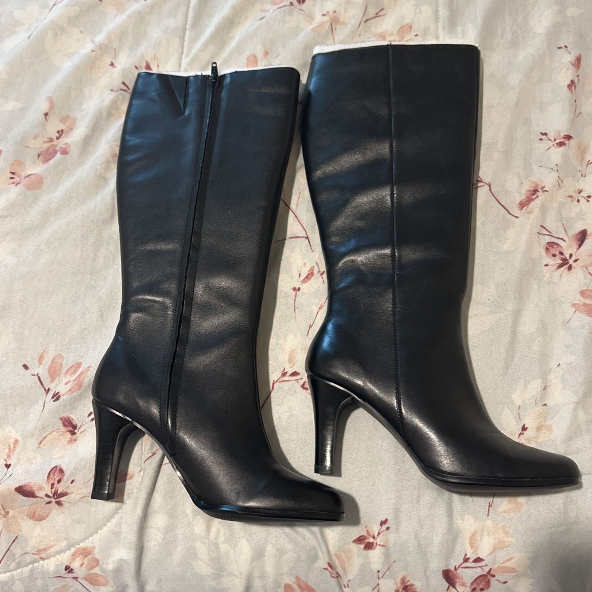 Women’s Boots Size 7