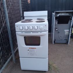 Amana Electric Stove
