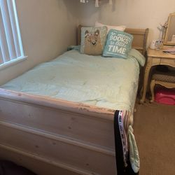 Twin Bed With Matress