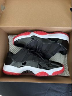 Jordan 11 low breds size 9 in a half