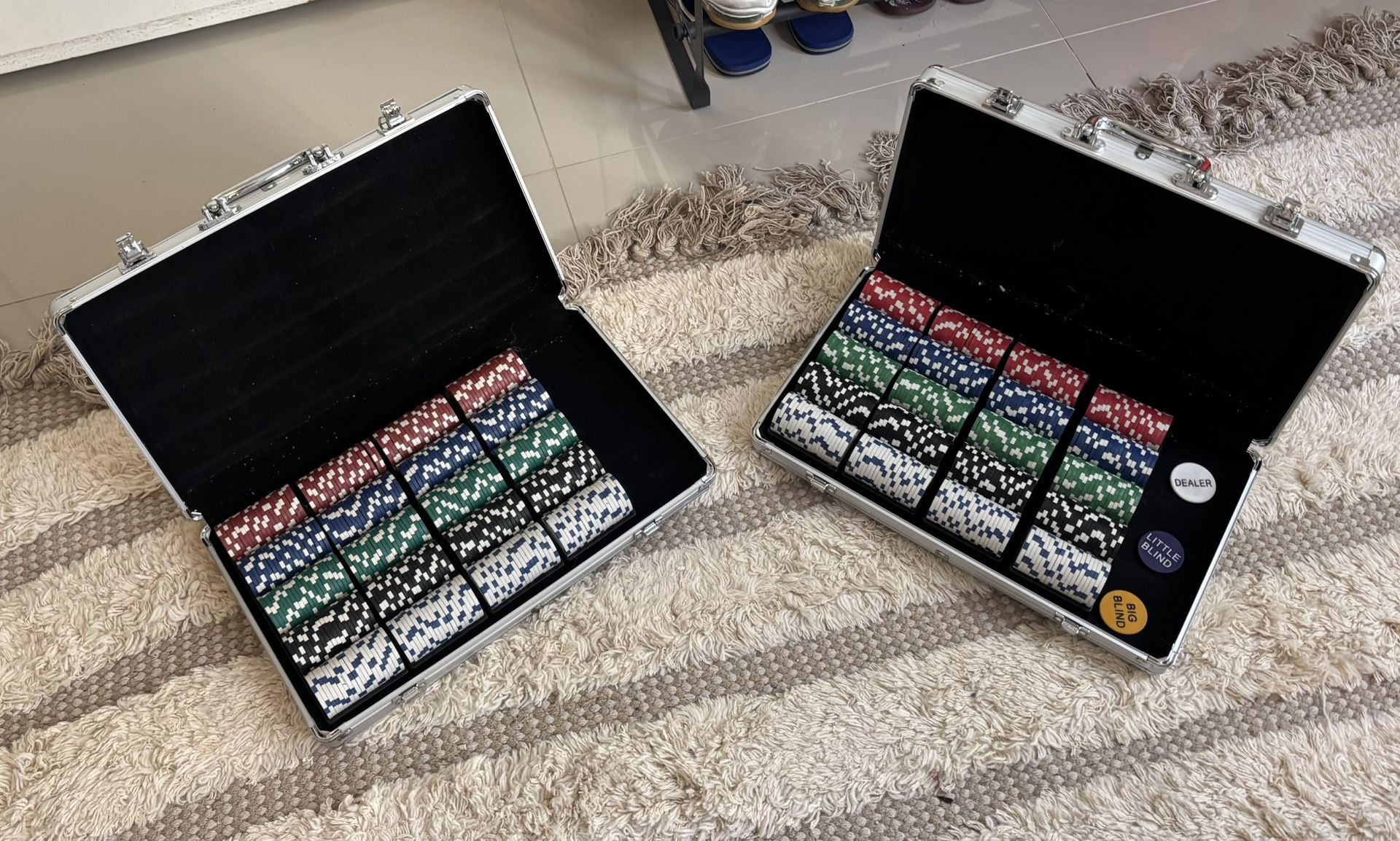 400-Piece Casino-Quality Poker Chip Set W/Aluminum Case Nearly Brand New