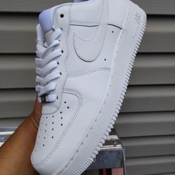 AF1 LOW SIZE 10 