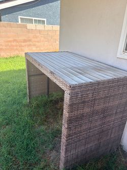 Bar height table