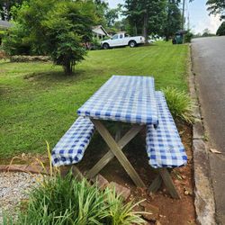 Free Picnic Table And Bench Seats
