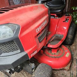 Craftsman T110K Riding Lawnmower