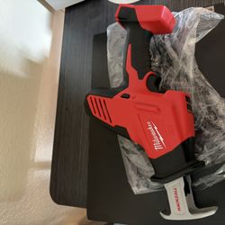 Milwaukee M18 Sawzall Reciprocating Saw New