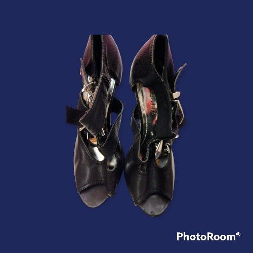 Women's Mascotte Black Leather High Heels Size 7.5