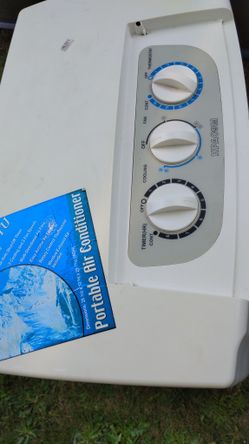 Air Conditioner 9000 BTU Works Great