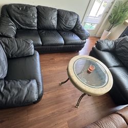 Set Of 3 Black  Leather Italian Couches 