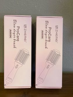 brush and hair dryer of 1300 W