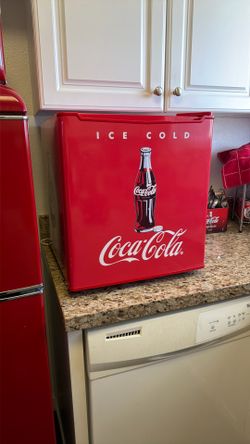 Coca Cola Mini Fridge