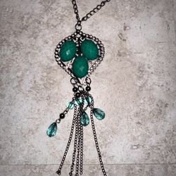 Green Stone Style Chain Tassel Silver Tone Statement Piece Necklace