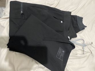 FIGS Black Scrub Pants Size L