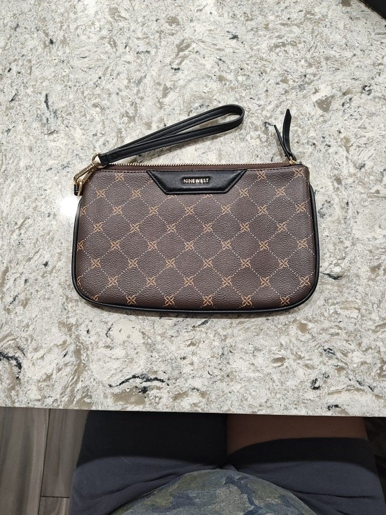 Nine West Clutch Wristlet Brown