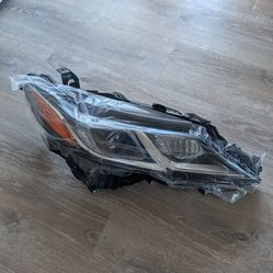 Headligth Toyota Camry hybrid 18 19 20 21 22 23