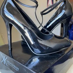 Black Stilettos 