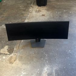 Dell Ultra sharp 49 Curved Monitor 