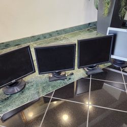$20 Each 17" 18" Or 19" Computer Monitors PC Monitor Vga PC Input
