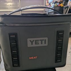 Yeti Hopper Flip 18 Soft Cooler Brand New 