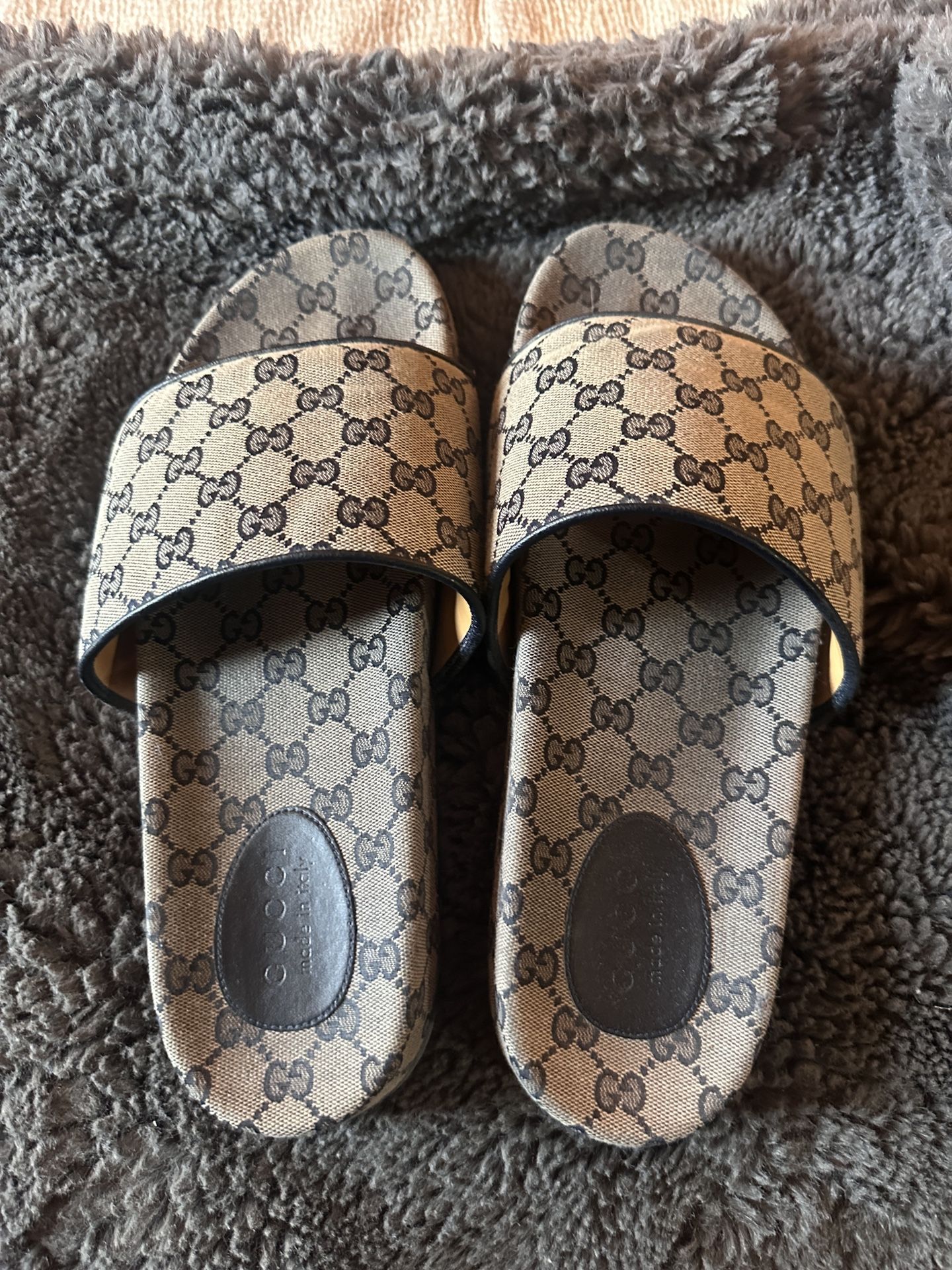 Gucci Slides