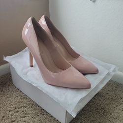 Beige Heels 👠 👠 Size 7  