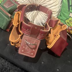 Occidental Leather Pouch