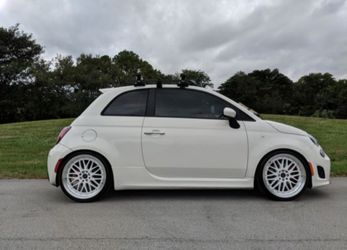 Fiat 500 2025 roof rack thule