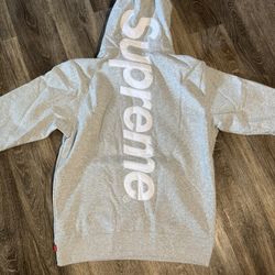 Supreme Hoodie 