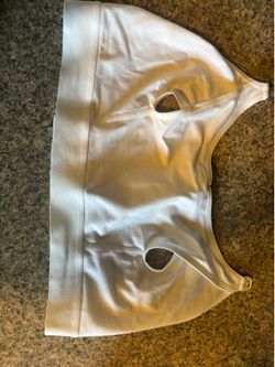 Clip on breast pump bra